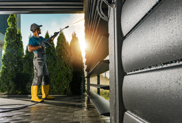 Best Sidewalk and Walkway Cleaning  in Urbana, IL